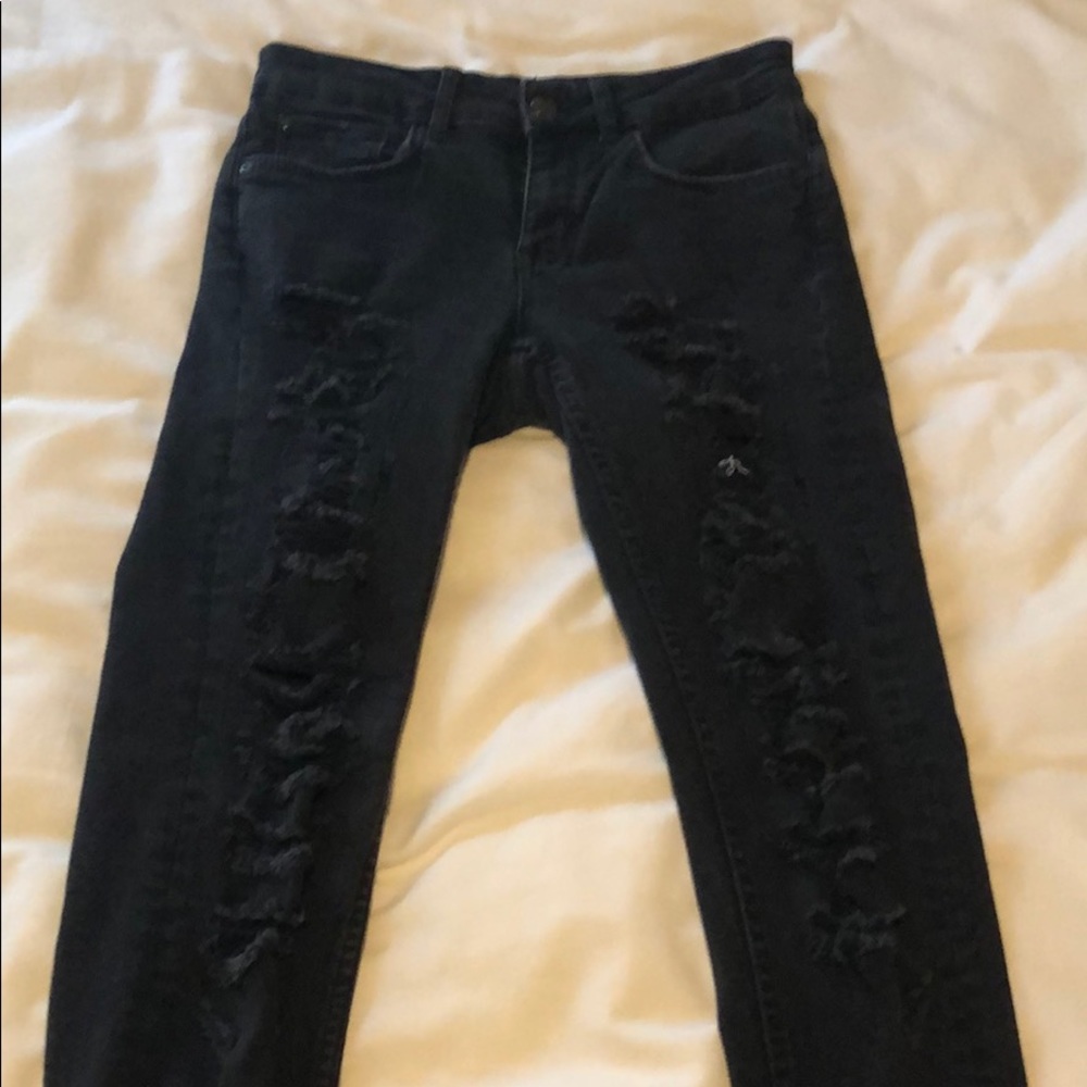 Slashed ripped Zara jeans in black